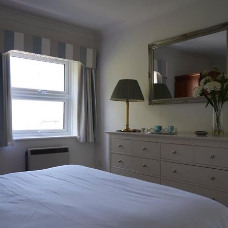 Fabulous High Street Townhouse With Stunning Views & Parking At 'Eagles Nest' Vila Falmouth Exterior foto