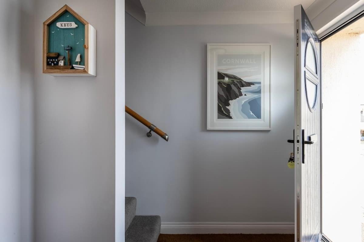 Fabulous High Street Townhouse With Stunning Views & Parking At 'Eagles Nest' Vila Falmouth Exterior foto