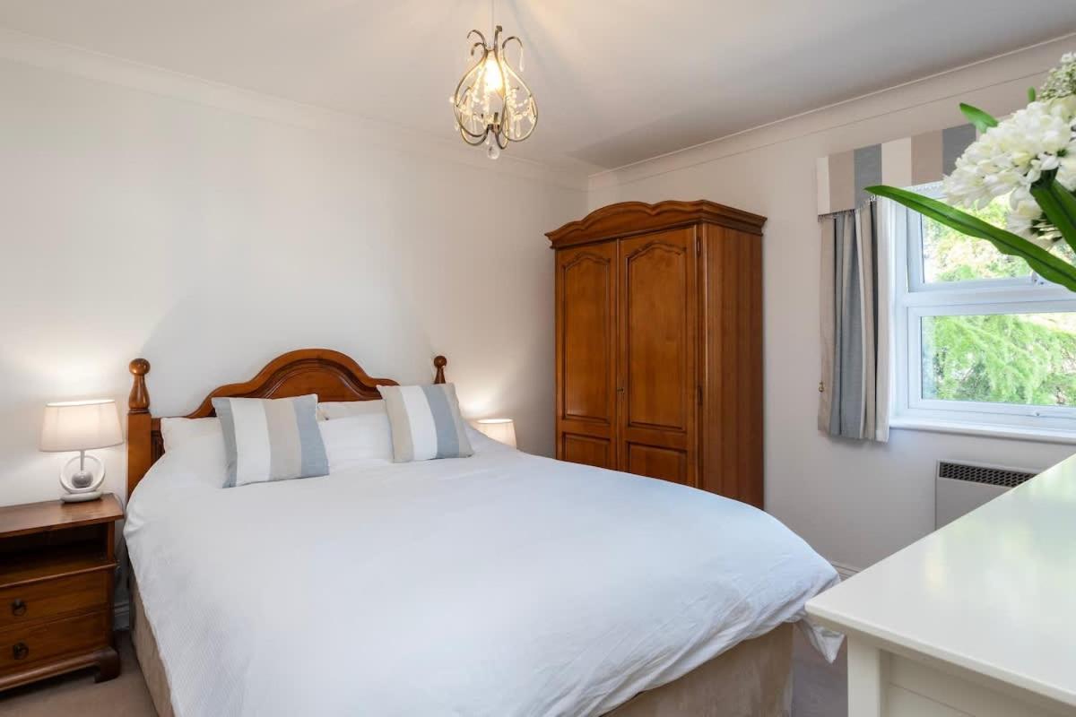 Fabulous High Street Townhouse With Stunning Views & Parking At 'Eagles Nest' Vila Falmouth Exterior foto