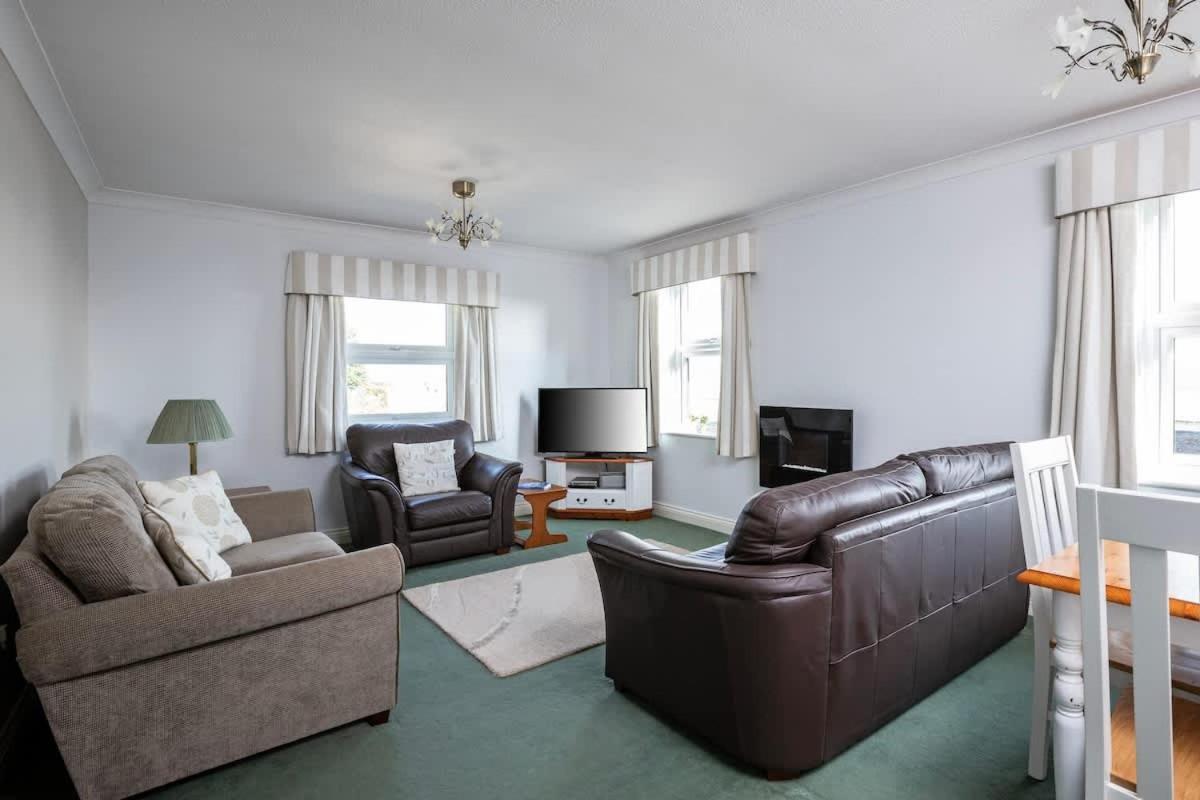 Fabulous High Street Townhouse With Stunning Views & Parking At 'Eagles Nest' Vila Falmouth Exterior foto