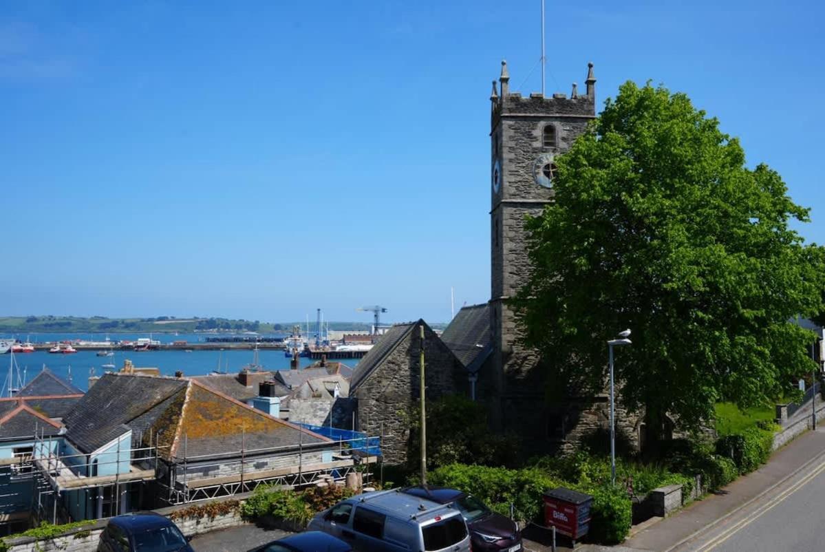 Fabulous High Street Townhouse With Stunning Views & Parking At 'Eagles Nest' Vila Falmouth Exterior foto