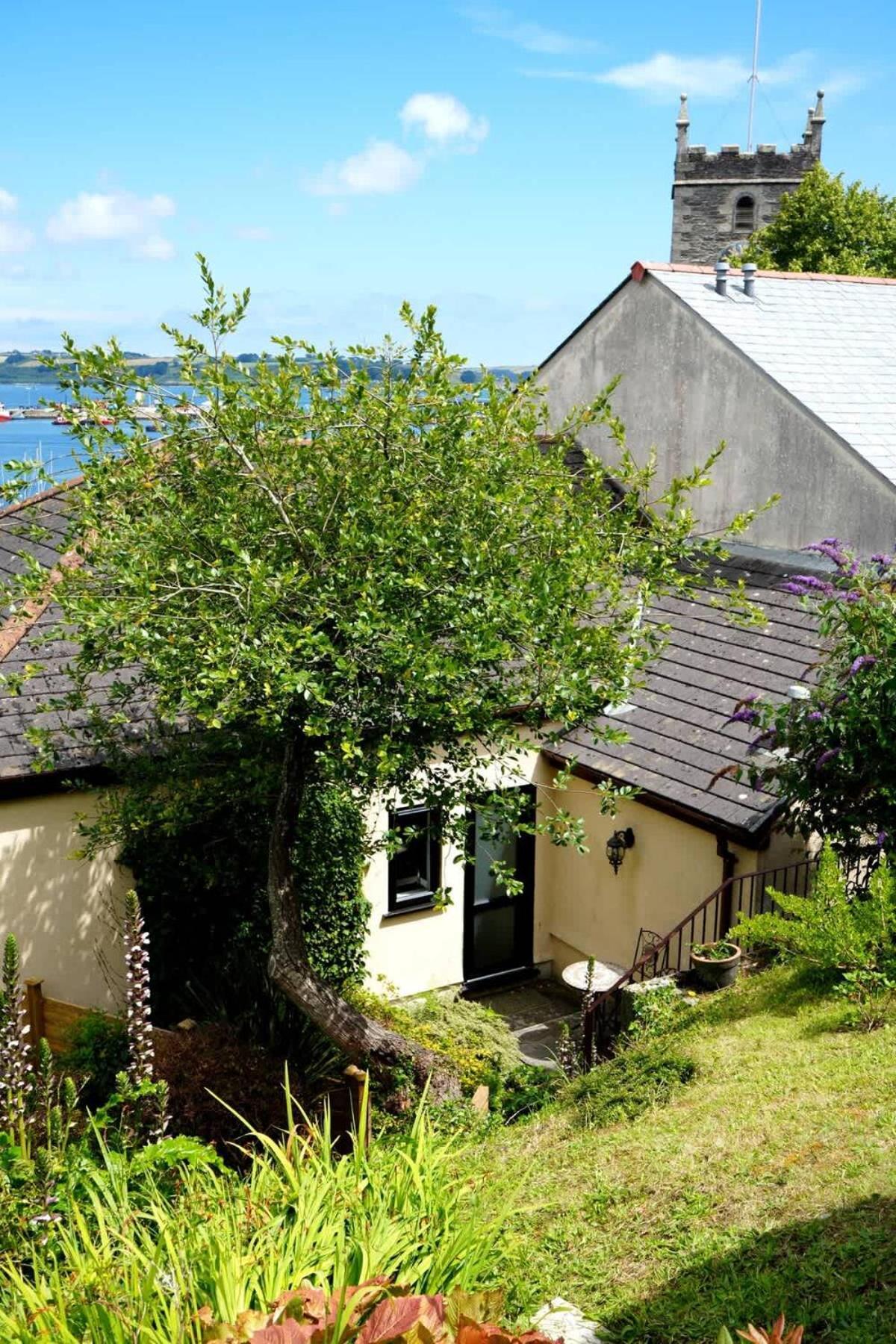 Fabulous High Street Townhouse With Stunning Views & Parking At 'Eagles Nest' Vila Falmouth Exterior foto